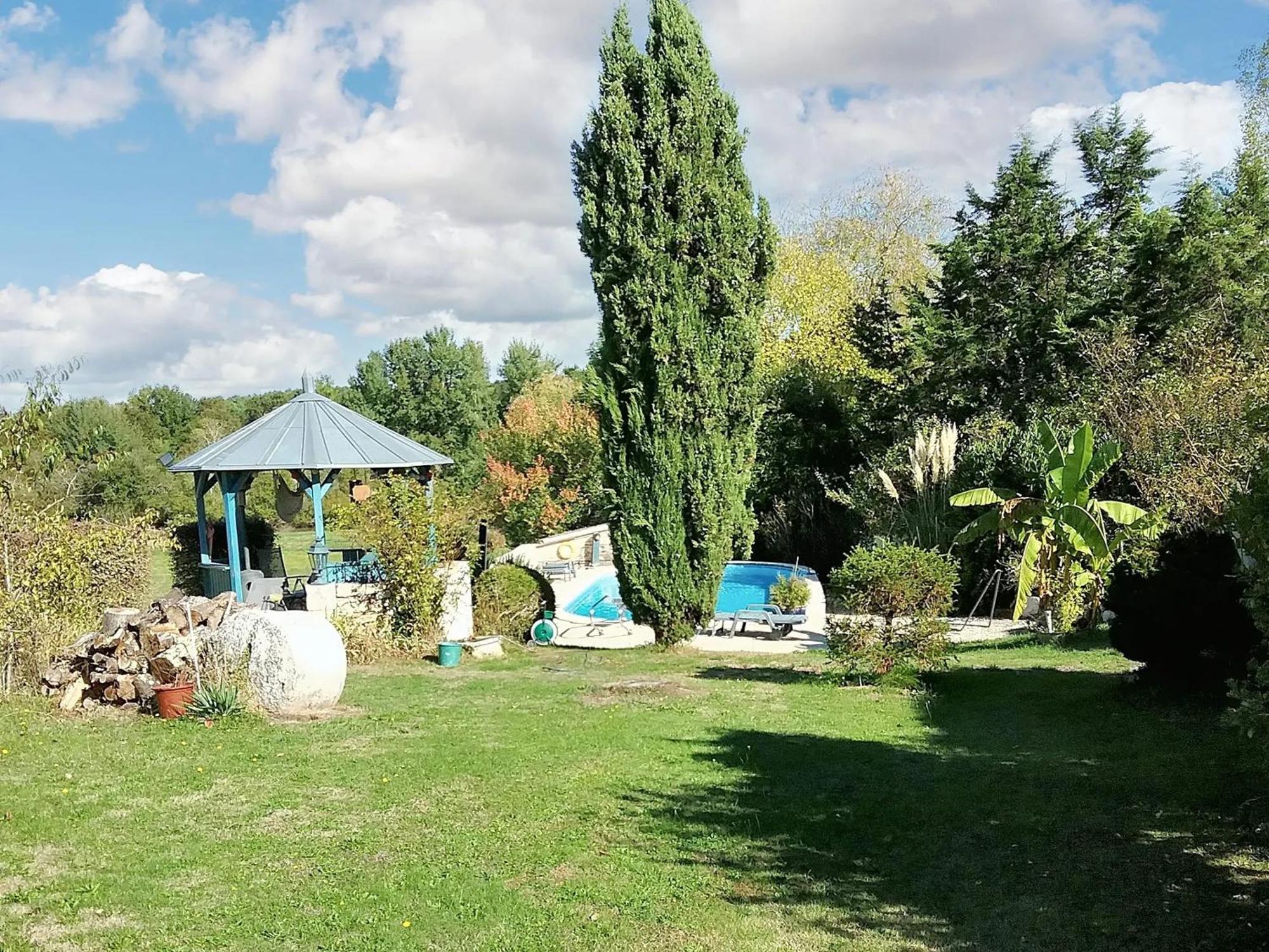 Villa Charmante A Bosset Avec Piscine Partagee Eksteriør bilde