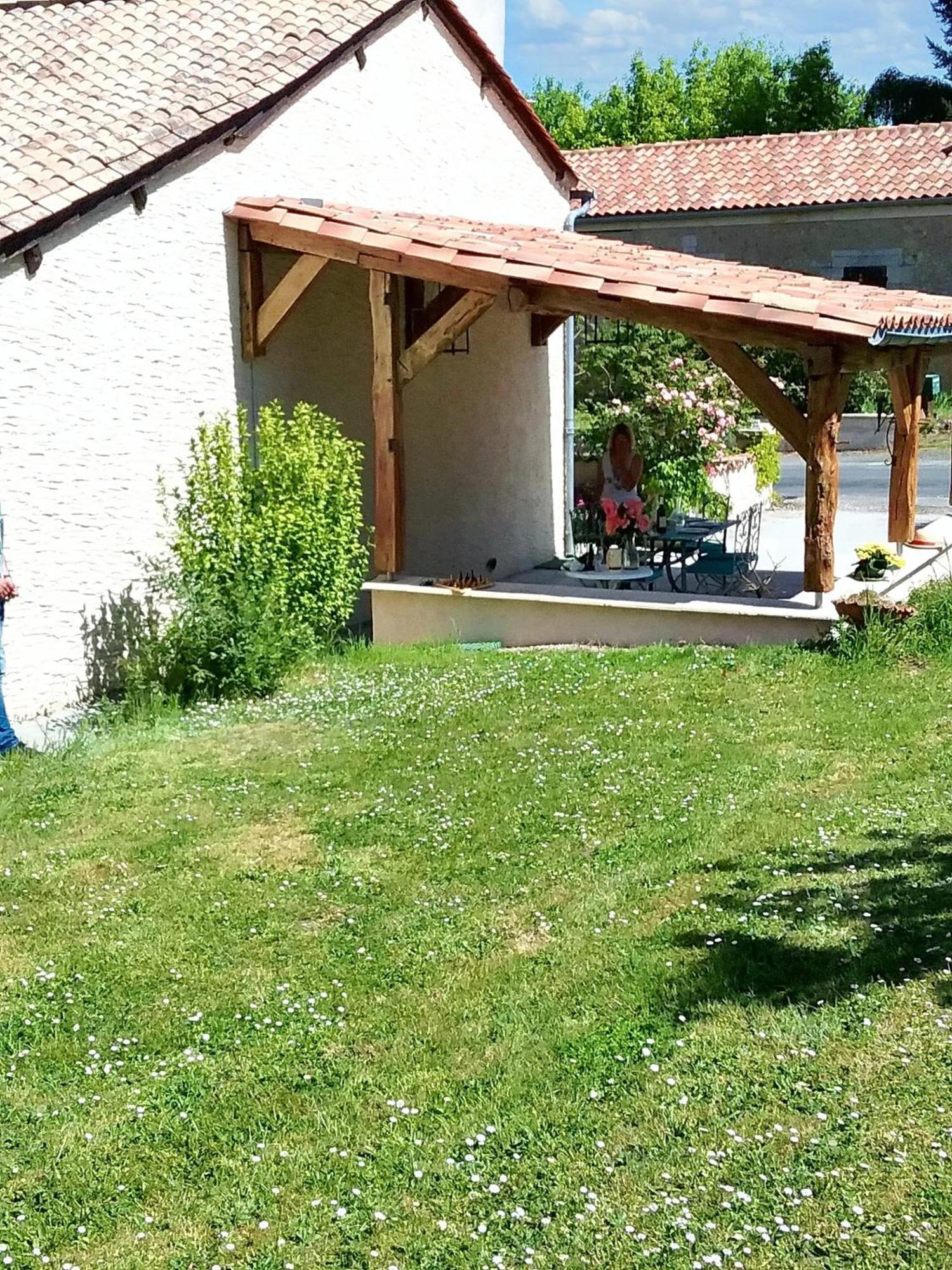 Villa Charmante A Bosset Avec Piscine Partagee Eksteriør bilde
